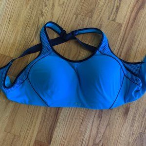 Victoria Secret VSX Sports Bra 38D
